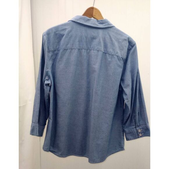 Karen Scott denim colored cotton button-front blouse. Size large - Picture 2 of 3